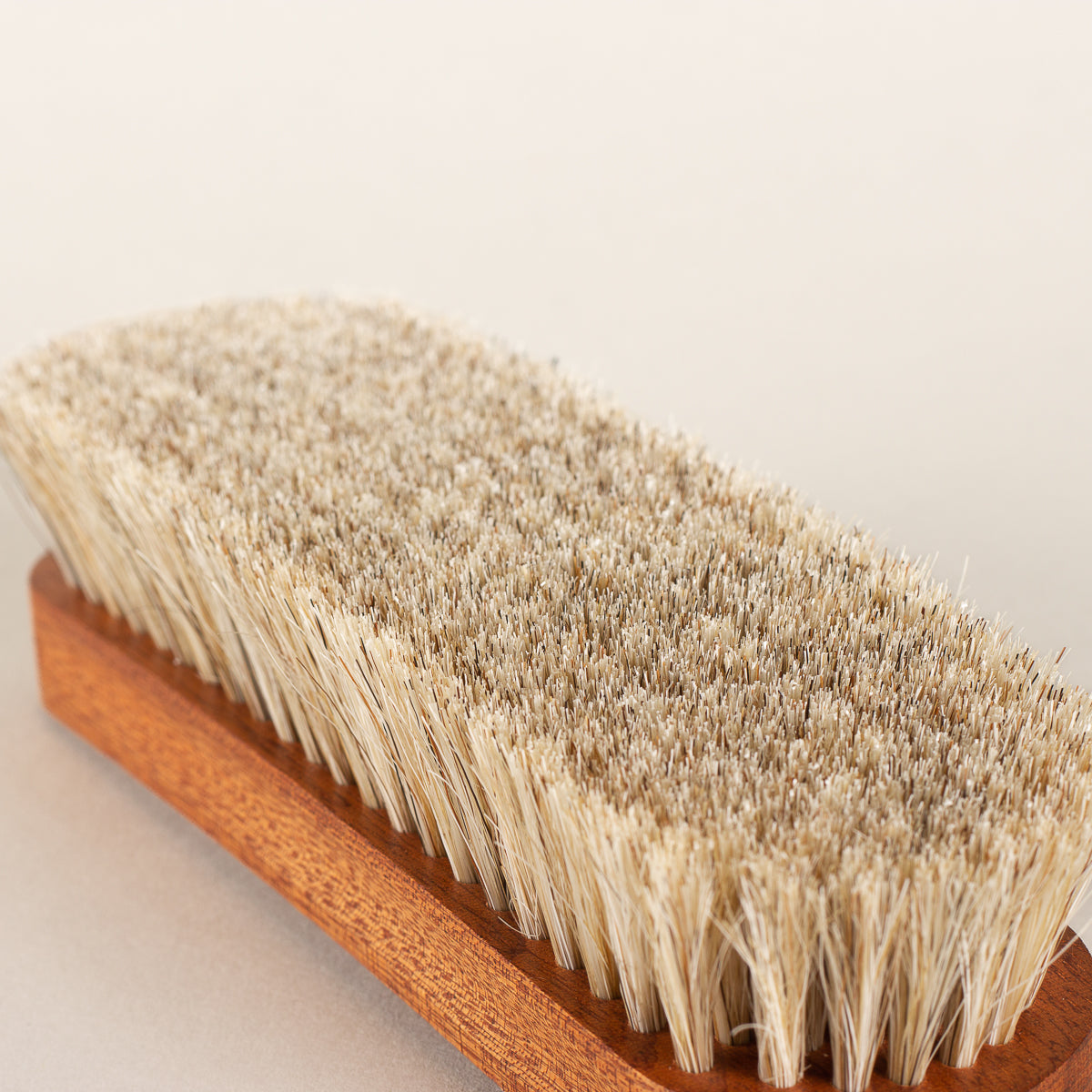 Saphir Médaille d'Or Large shoe shine brush - 100% horsehair