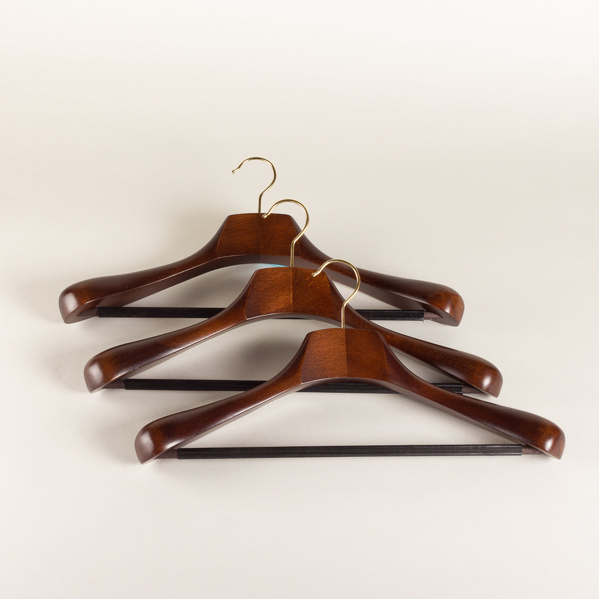 Suit and jacket hanger deluxe beechwood brown varnish