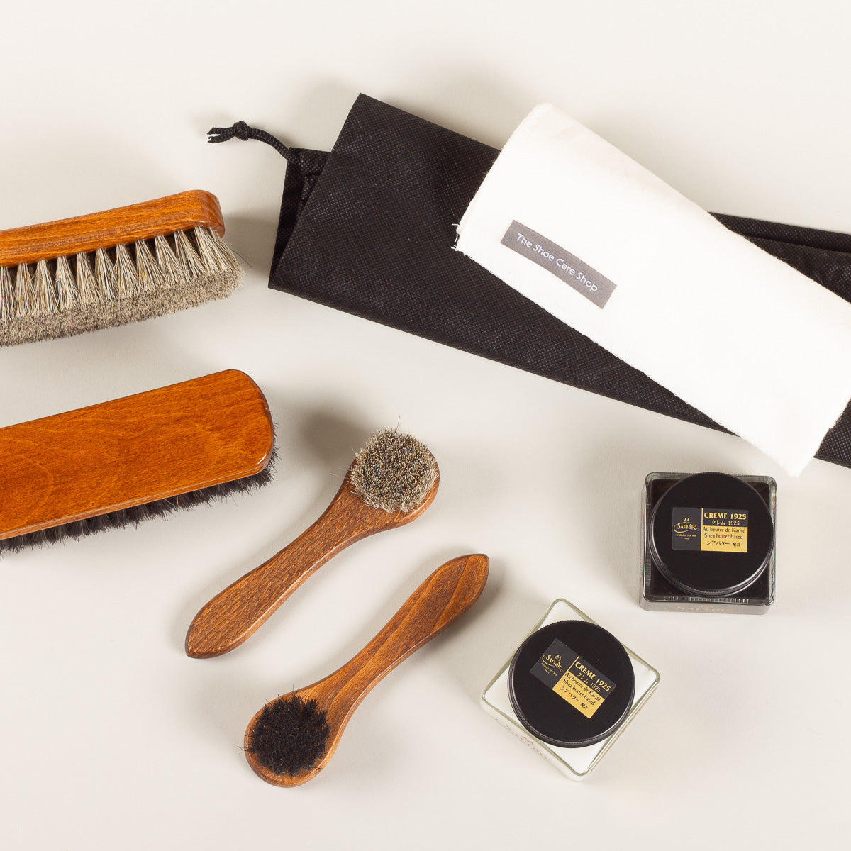 Saphir Médaille d'Or Shoe care set - shoe cream